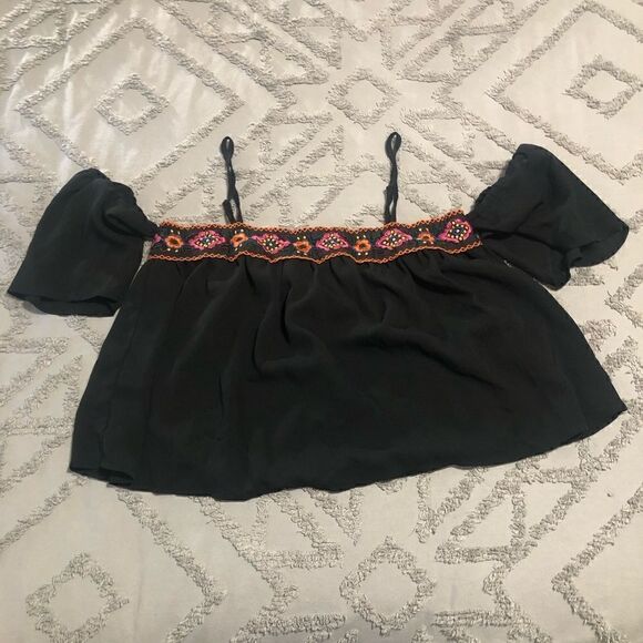 PAPER Crane off the shoulder crop top size S/M - Picture 2 of 12